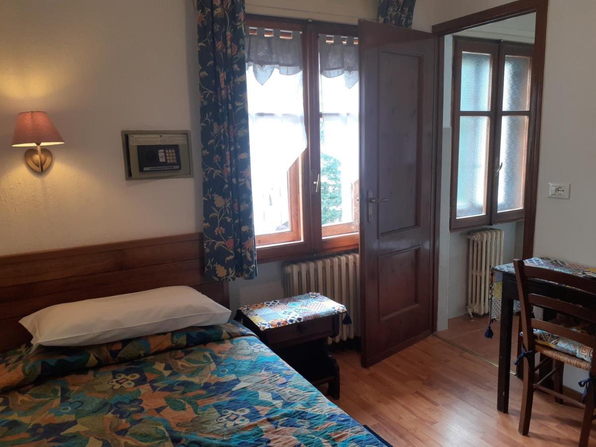 Hotel Villa Cary Oulx Exterior foto